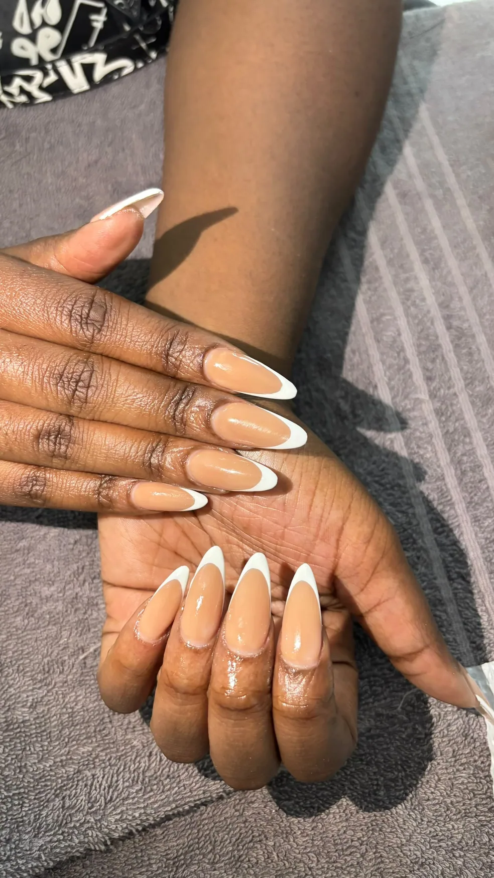 Nail set by Mona — Nude contour