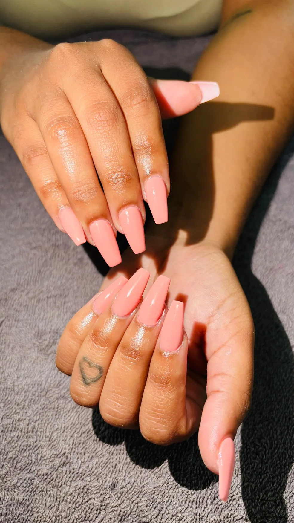 Nail set by Mona — Natural cocoa